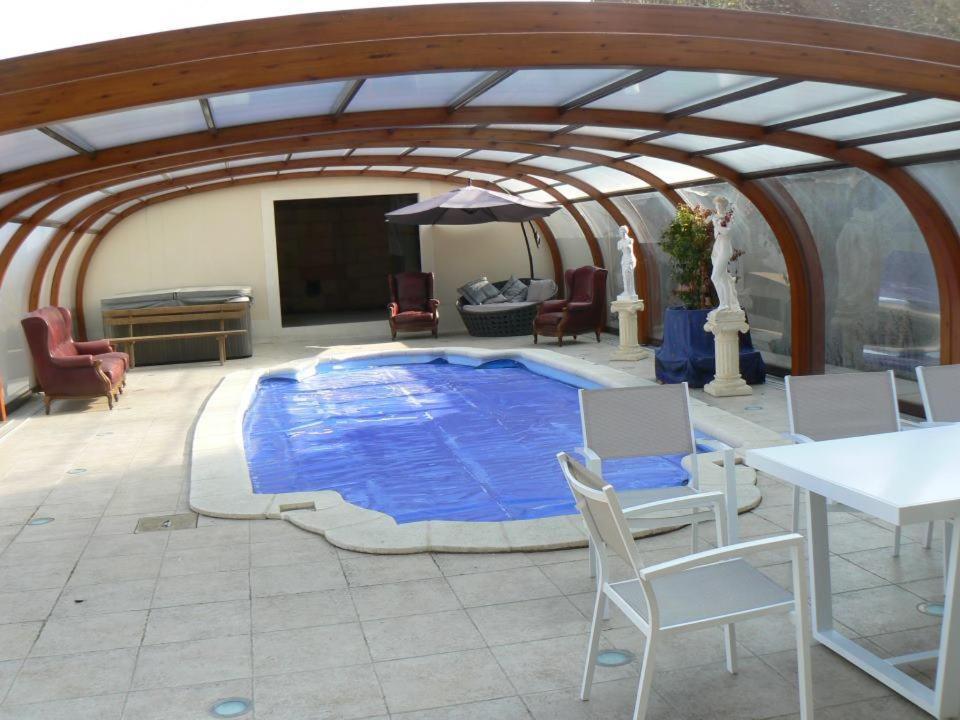 Le Manoir Des Chapelles Bed and Breakfast Venoy Buitenkant foto