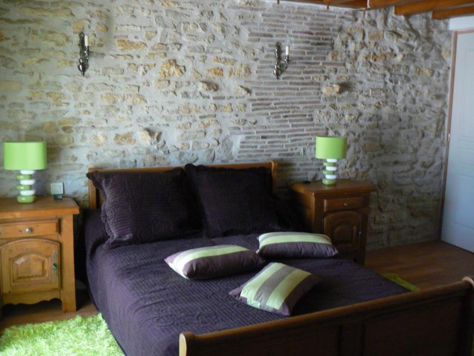 Le Manoir Des Chapelles Bed and Breakfast Venoy Kamer foto
